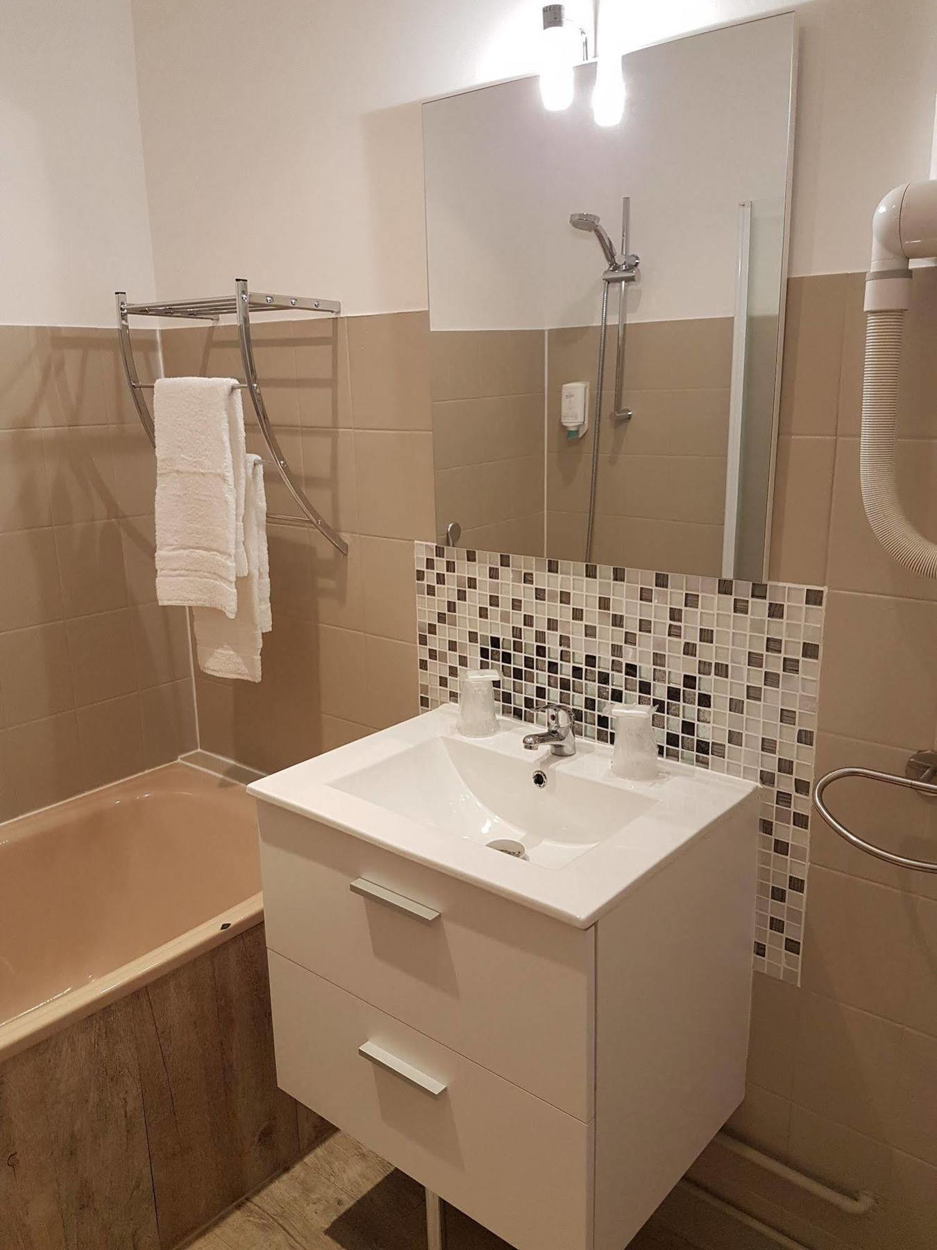Hotel Aux Bles D'Or Pierrefonds Zewnętrze zdjęcie